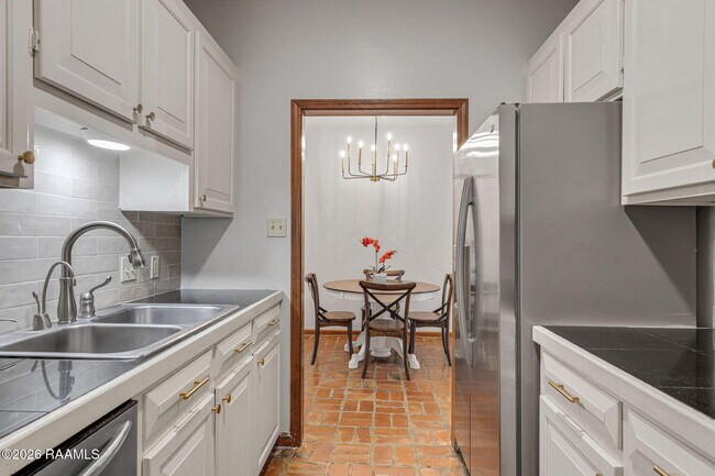 Foto del edificio - 219 Cherry St