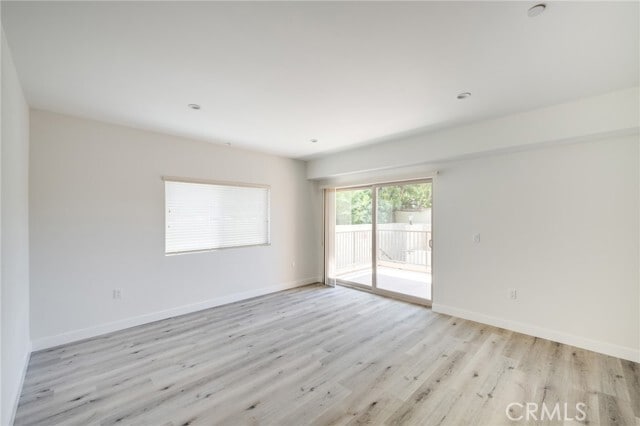 Building Photo - 14526 Hartland St