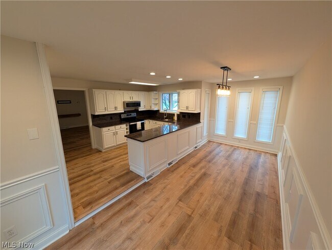 Foto del edificio - 8645 Courtland Dr