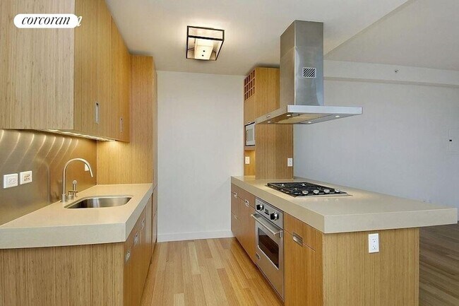 Foto del edificio - 450 W 17th St