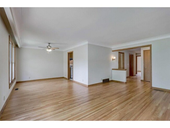 Foto del edificio - 1628 Louisiana Ave S