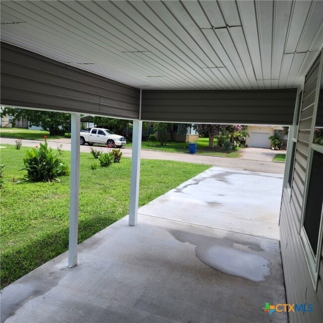 Building Photo - 505 Tommy Dr