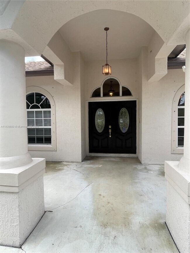 Foto del edificio - 17970 Orange Blvd