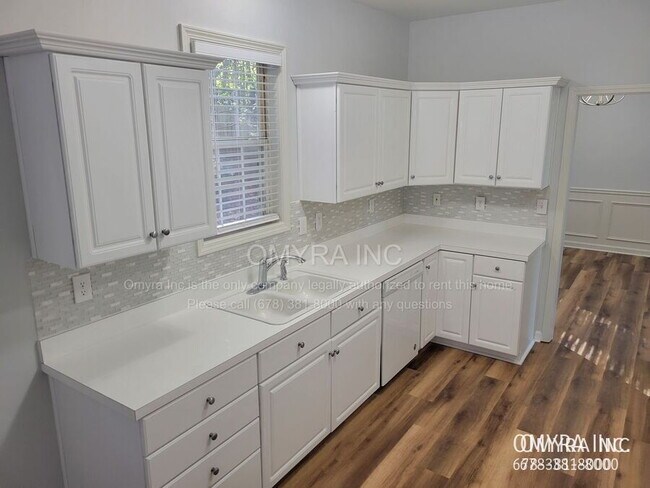 Foto del edificio - 3001 Rosebrook Dr