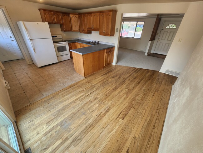 Foto del edificio - 677 Bridger Dr