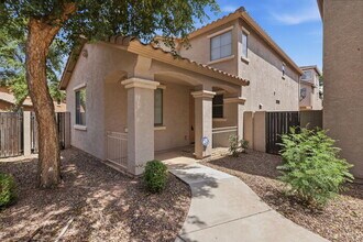 Building Photo - 3802 E Santa Fe Ln