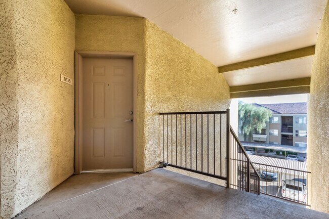 Foto del edificio - 18416 N Cave Creek Rd
