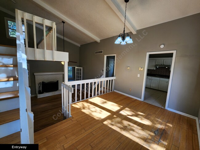 Building Photo - 330 Chapelwhite Rd
