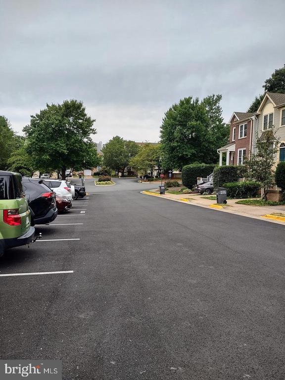 Building Photo - 10810 Campaign Ct