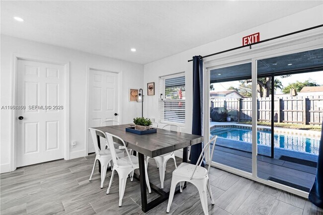 Building Photo - 6661 Freedom St