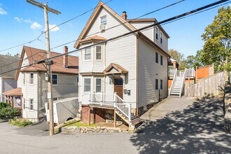 Building Photo - 8 Windsor Ave