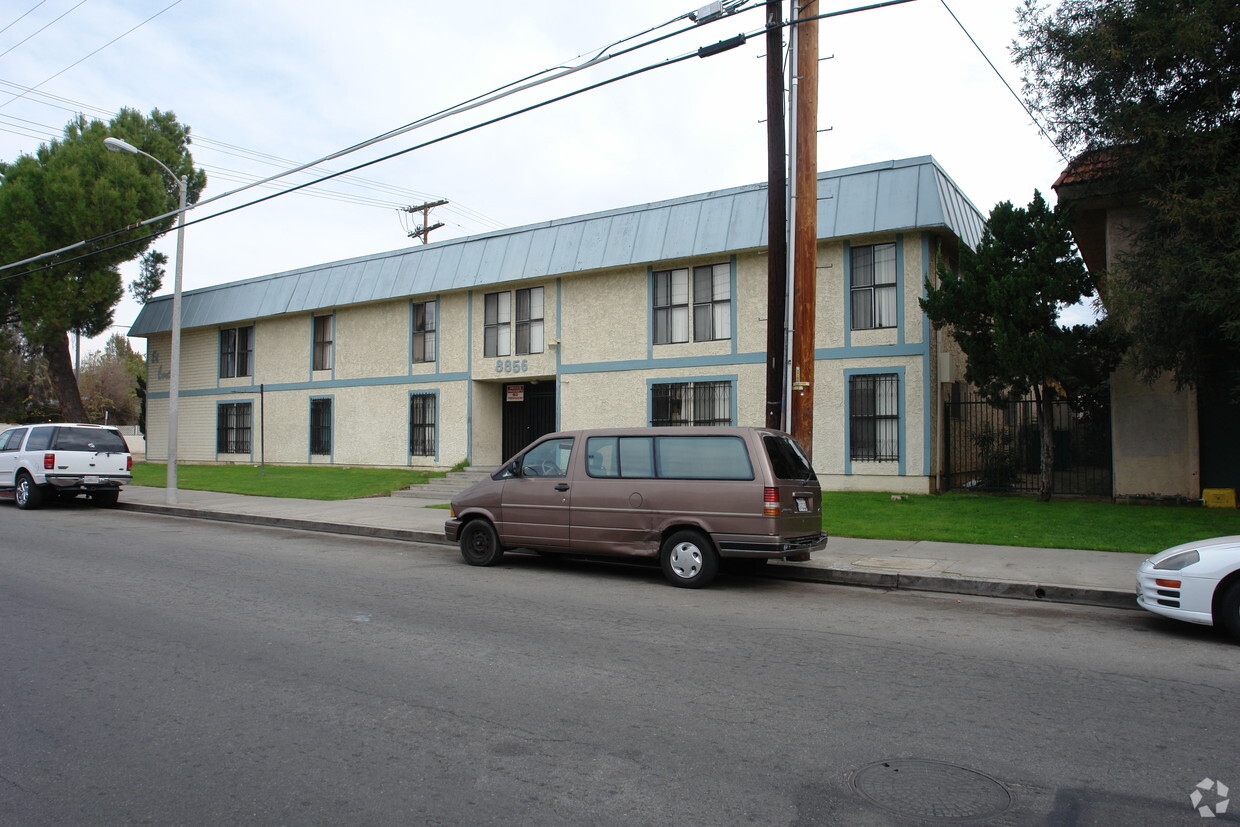 Building Photo - El Cortez Apartments