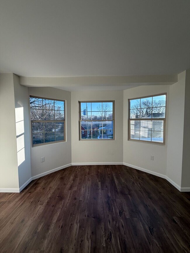 Foto del edificio - 2080 E 5th Ave