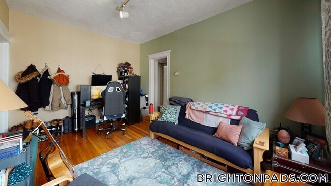 Building Photo - 1625 Commonwealth Ave