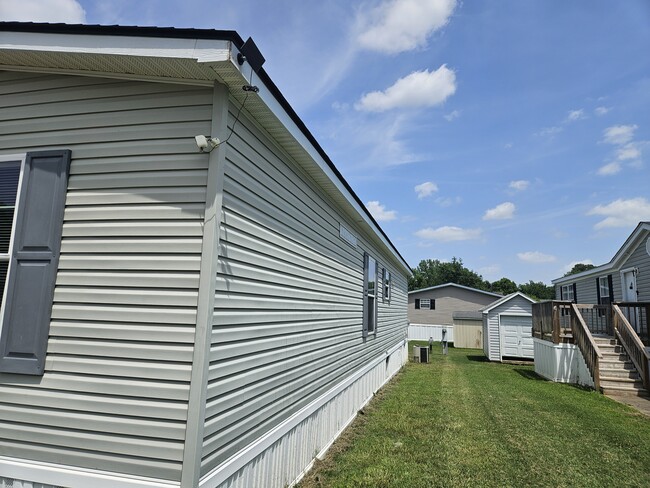 Foto del edificio - 39 Lynnwood Cir