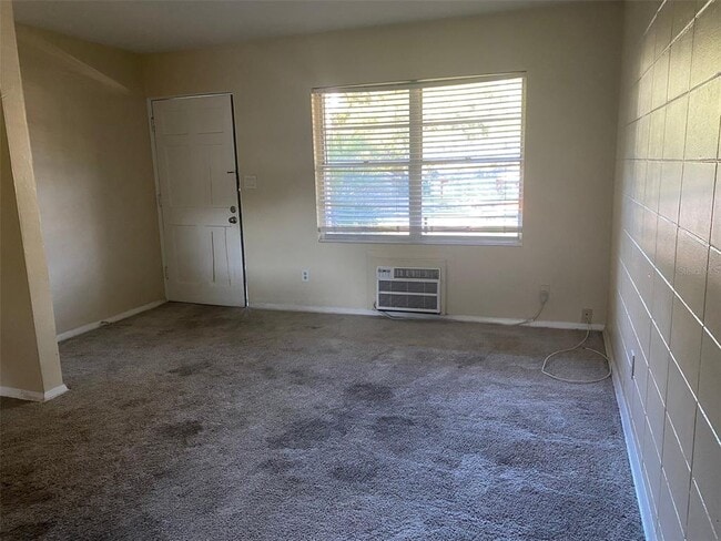 Building Photo - 639 Ramona Ln