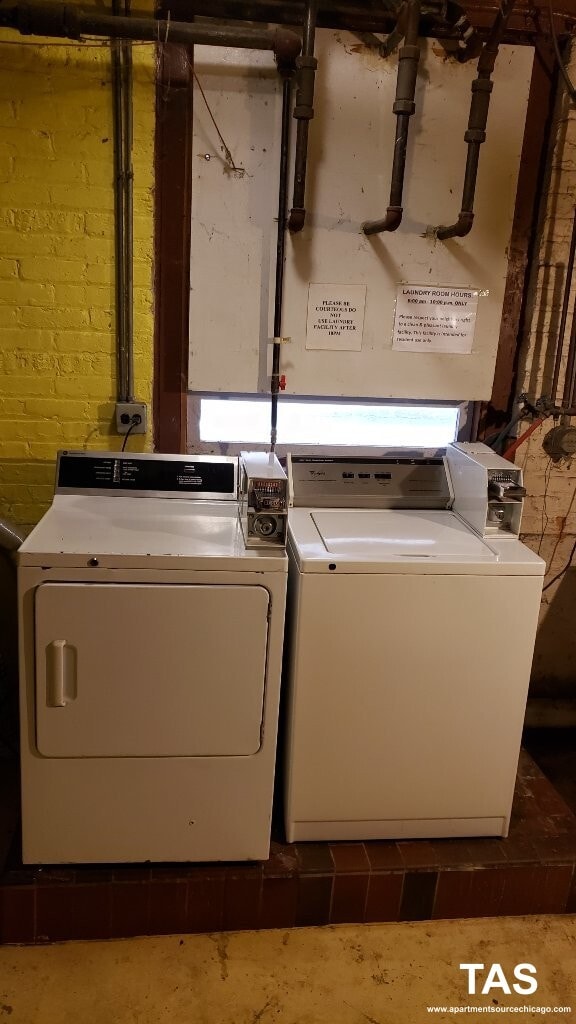 Foto del edificio - 4512 N Laporte Ave