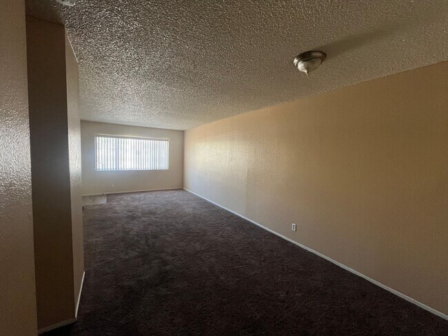 Foto del edificio - 1161 Barstow Rd