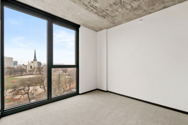 Foto del edificio - 1454 N Ada St
