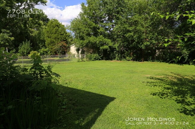 Foto del edificio - 7708 Clevedon St