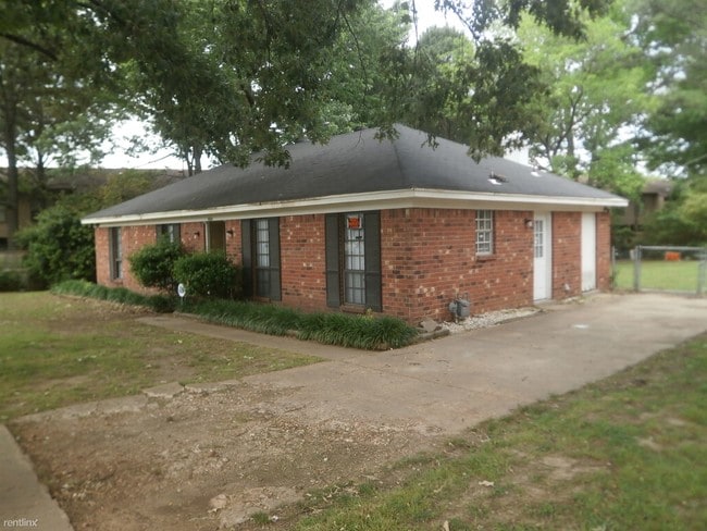 Foto del edificio - 4020 Berrybrook Rd