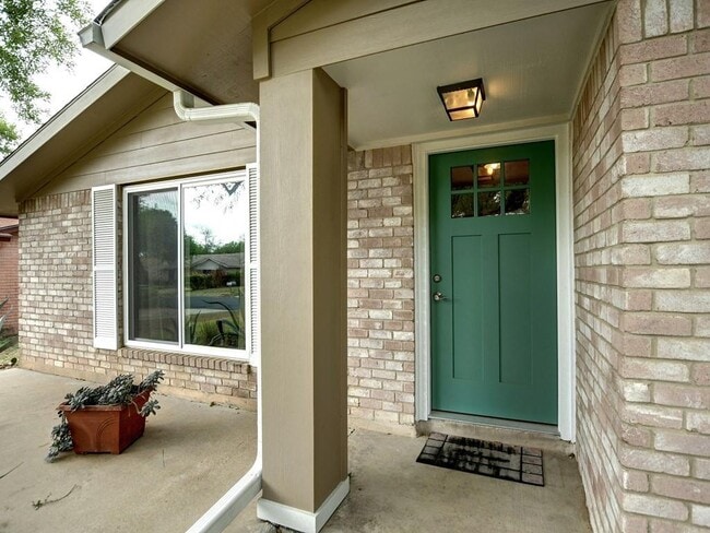 Foto del edificio - 11108 Applewood Dr