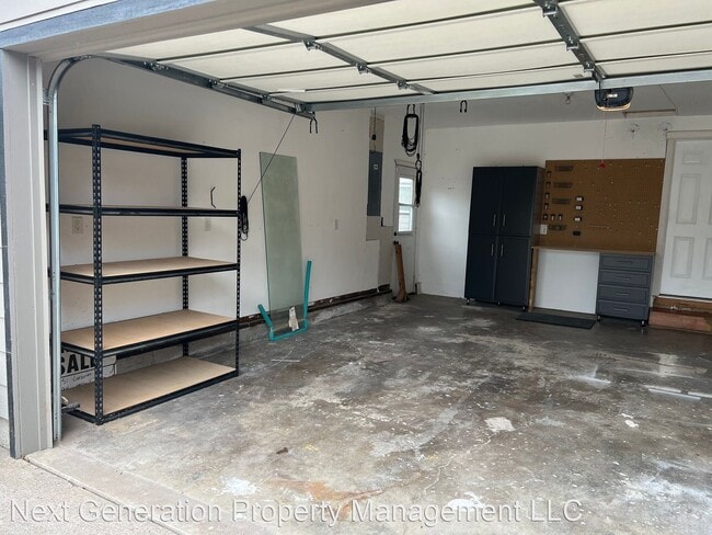 Foto del edificio - 3 br, 1 bath House - 751 Laksonen Loop