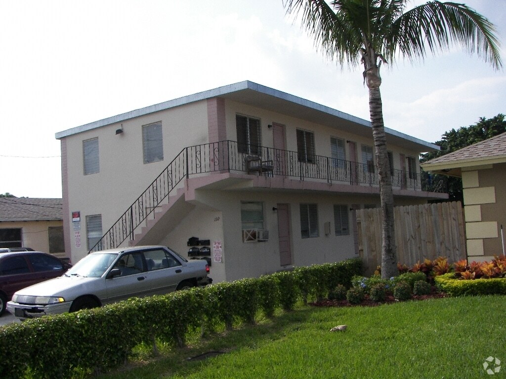 Building Photo - East Boynton Apartments