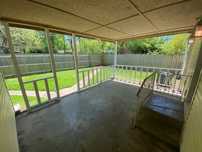 Foto del edificio - 3 bd/1 ba 1,272 sqft single family home