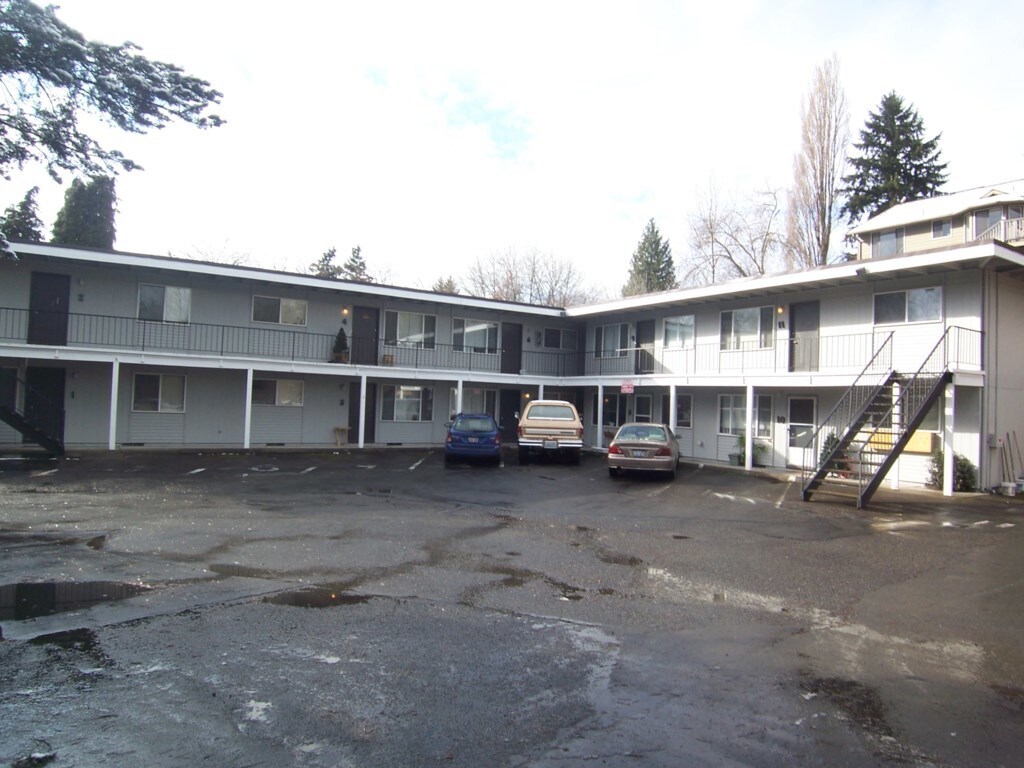 Primary Photo - Apartment in Redmond