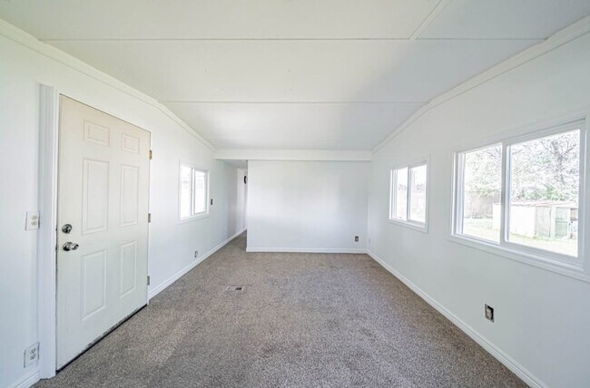 Foto del edificio - 1452 Huckleberry St