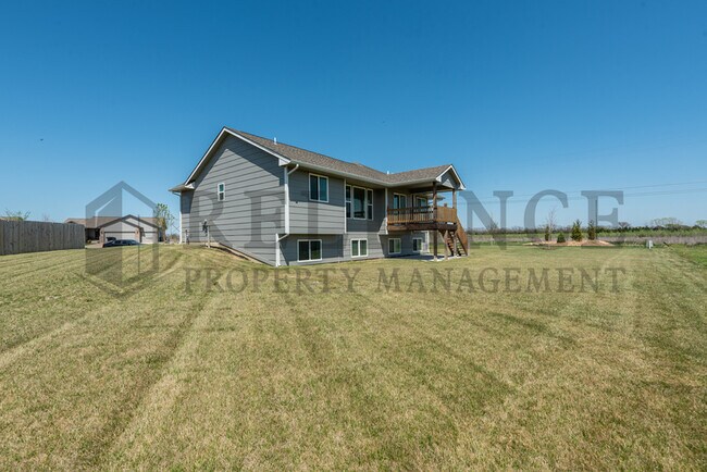 Foto del edificio - 1558 N Aster Cir