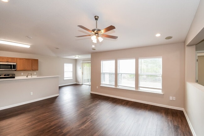 Building Photo - 3871 Marsh Bluff Dr