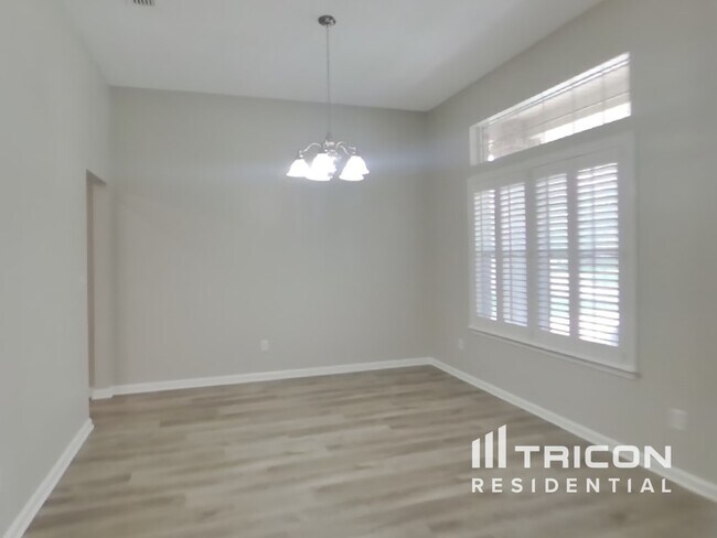 Foto del edificio - 3870 Chapelgate Rd