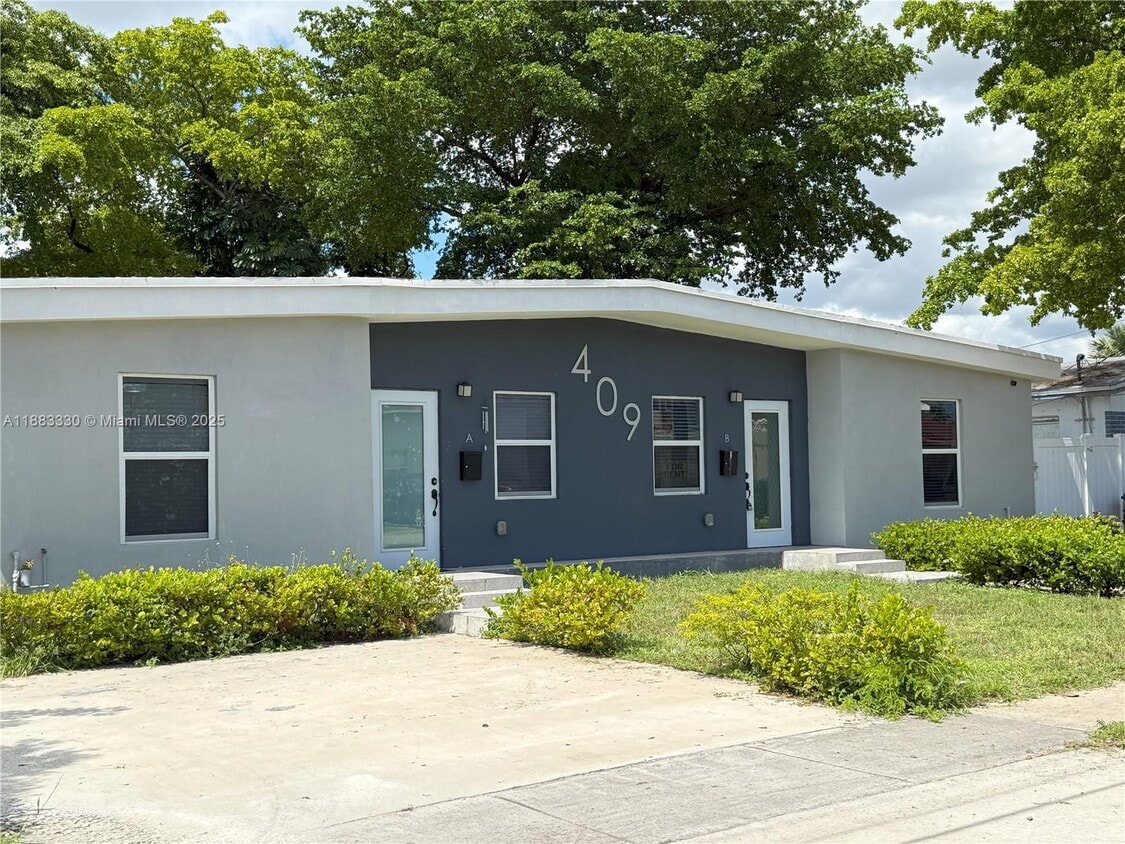 Primary Photo - 409 NW 4th Ave