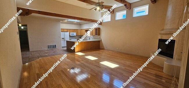 Building Photo - Beautiful NE Heights location
