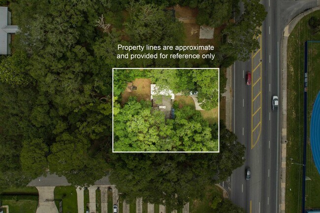 Foto del edificio - 1734 W Tharpe St