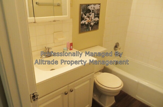 Foto del edificio - 4315 Norbrook Dr