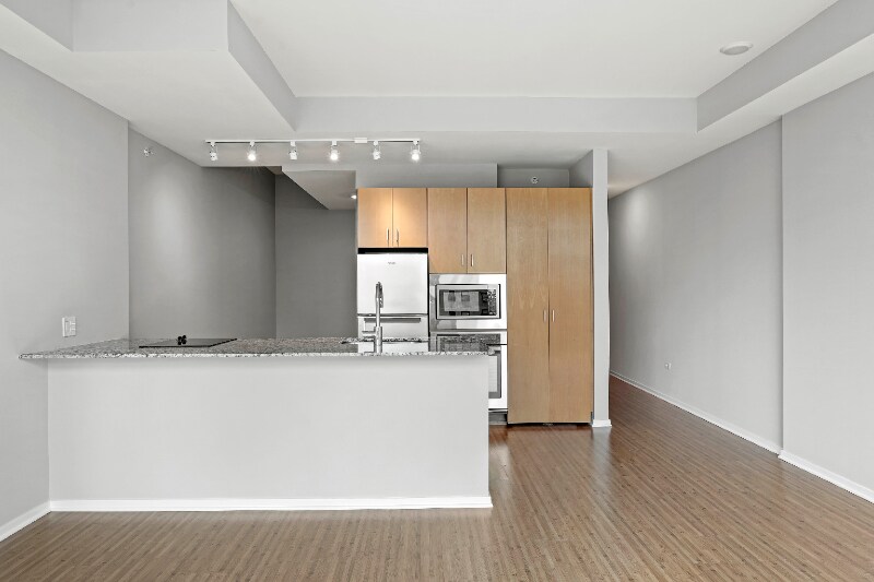 Foto principal - 450 N St Clair St