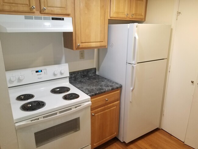 Foto del edificio - 2050 Chastain Park Ct NE