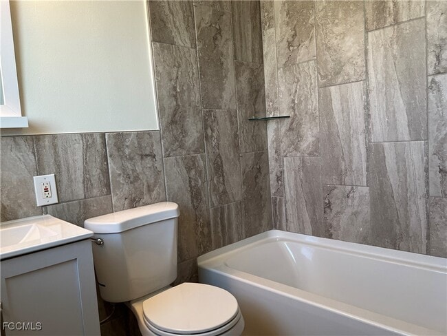 Building Photo - 1721 SE 46th Ln