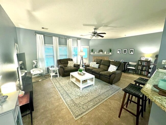 Building Photo - 17227 Bedford Pass Dr