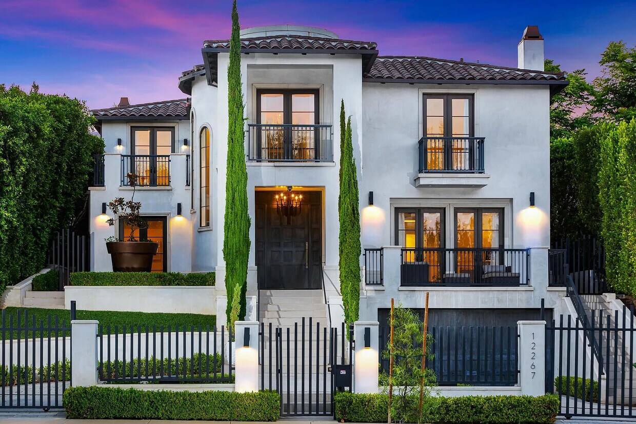 Foto principal - 12267 San Vicente Blvd