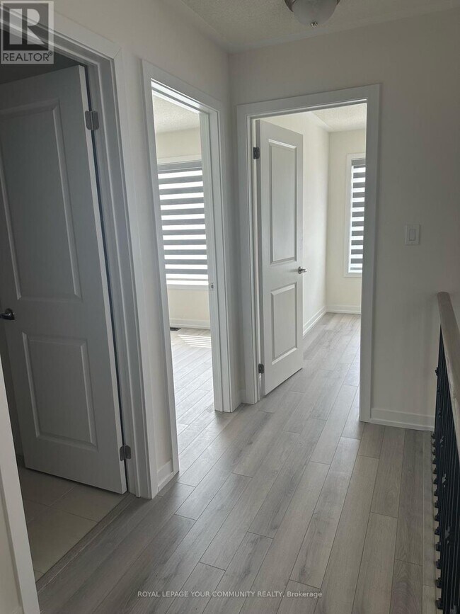 Photo du bâtiment - 1551 Moonseed Pl