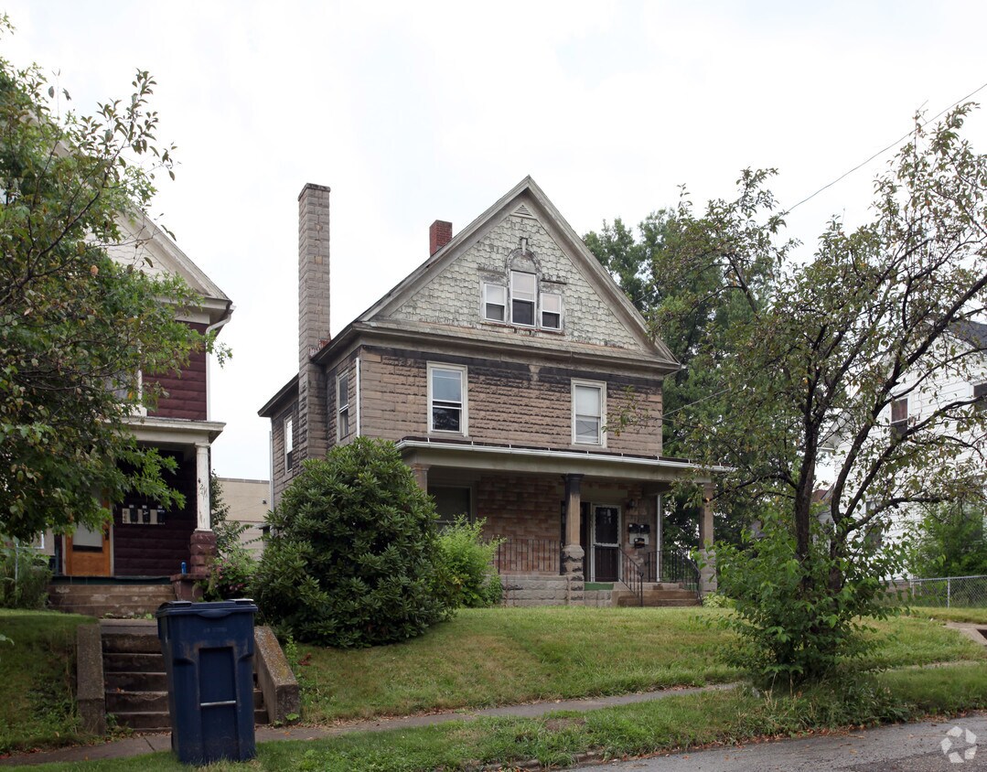 253 Vine St, Salem, OH 44460 Apartments in Salem, OH