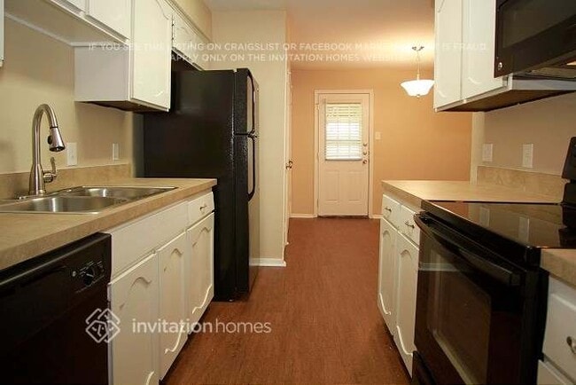 Building Photo - 7108 Romford Way