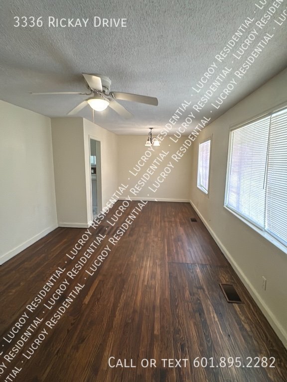 Foto del edificio - Spacious 3 Bed, 2 Bath Rental Home in Jack...