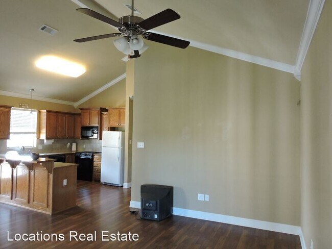 Building Photo - 3 br, 2 bath House - 38035 - 7B Post Offic...