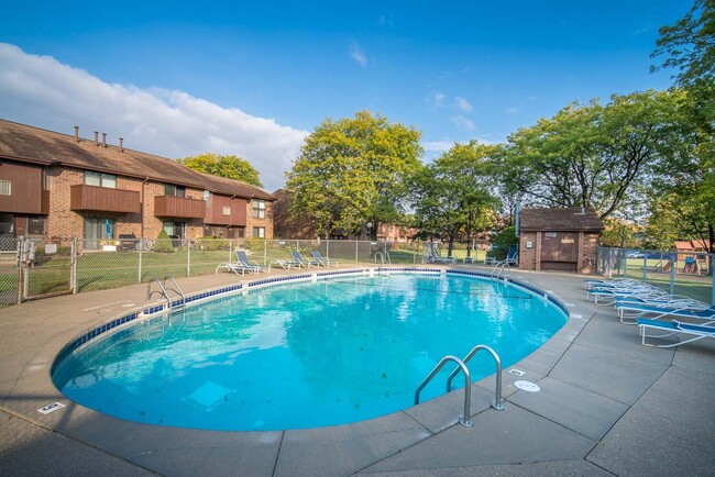 Pool - 9038 N Park Plaza Ct