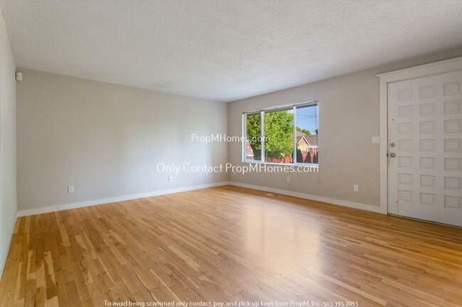 Building Photo - Two-Bedroom Ranch-Style Home in Bonny Slope!